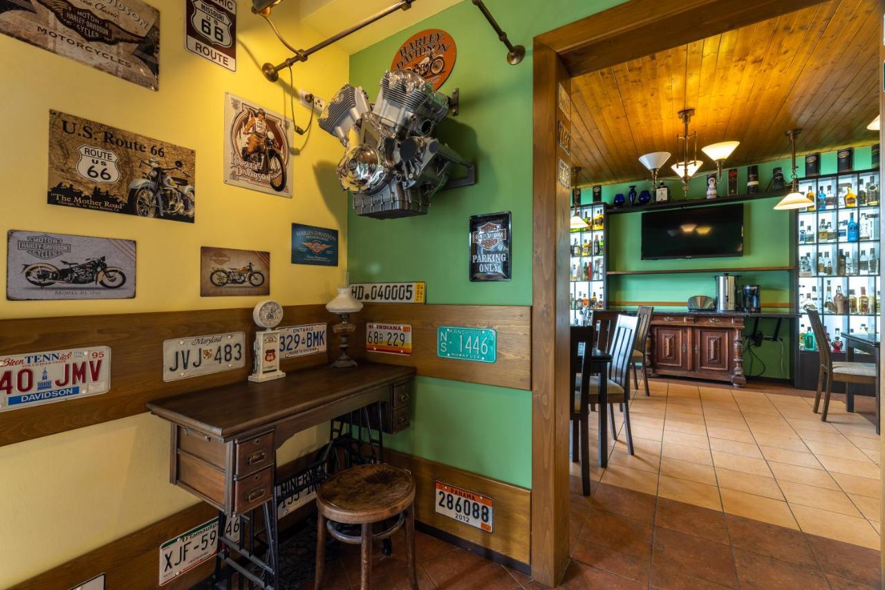 Penzion Rodos - Cafe Prag Dış mekan fotoğraf