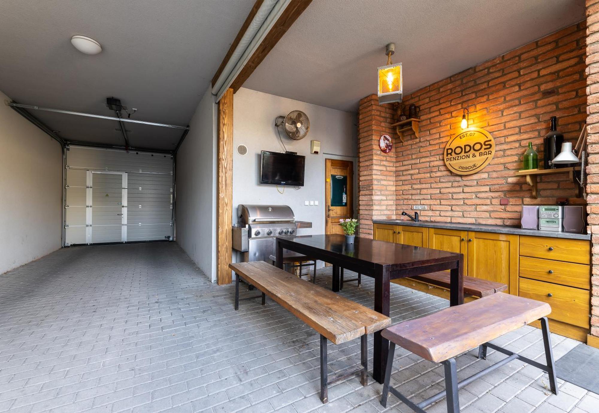 Penzion Rodos - Cafe Prag Dış mekan fotoğraf