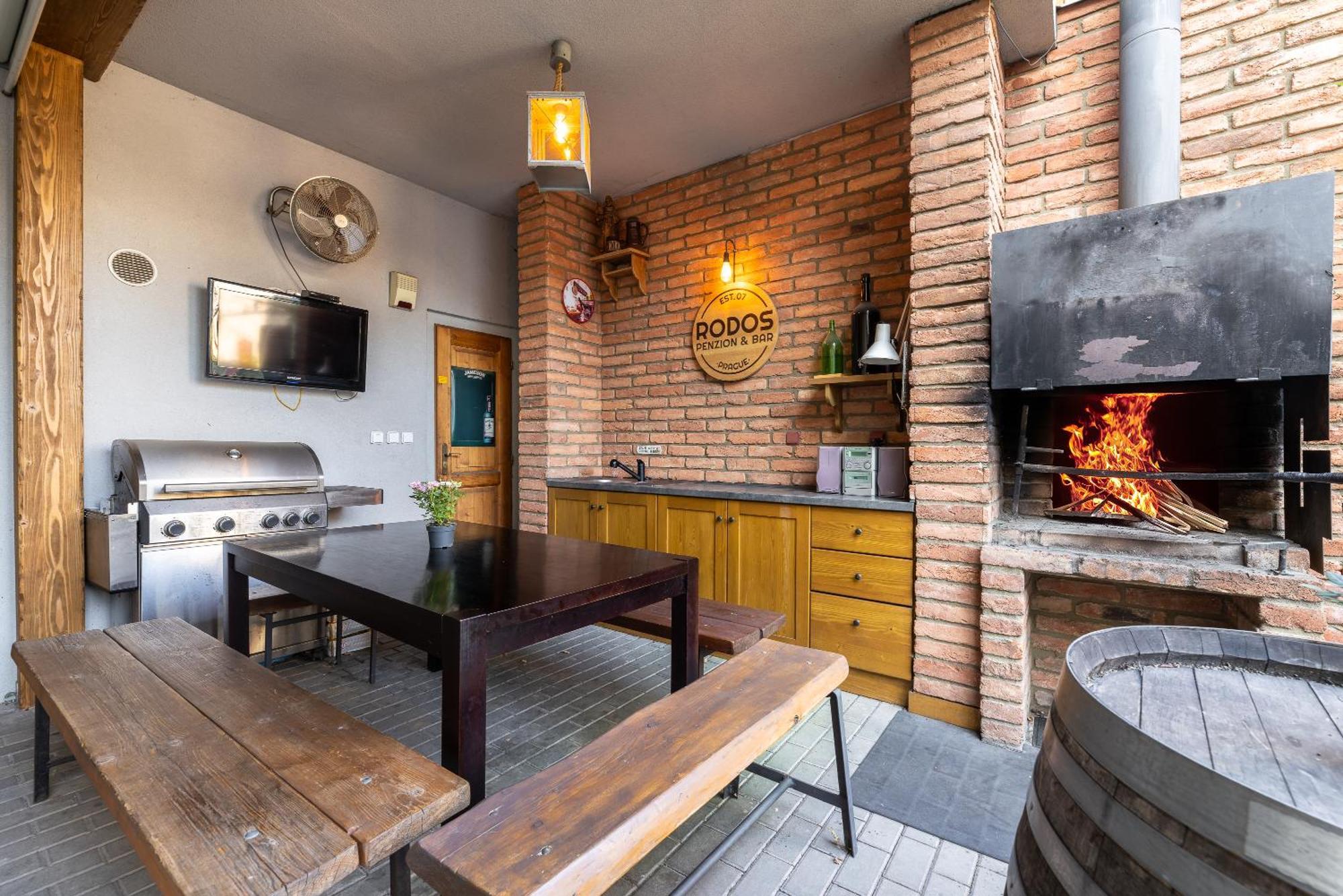 Penzion Rodos - Cafe Prag Dış mekan fotoğraf