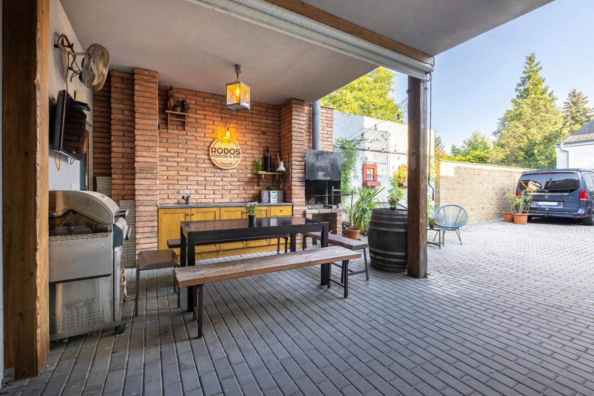 Penzion Rodos - Cafe Prag Dış mekan fotoğraf