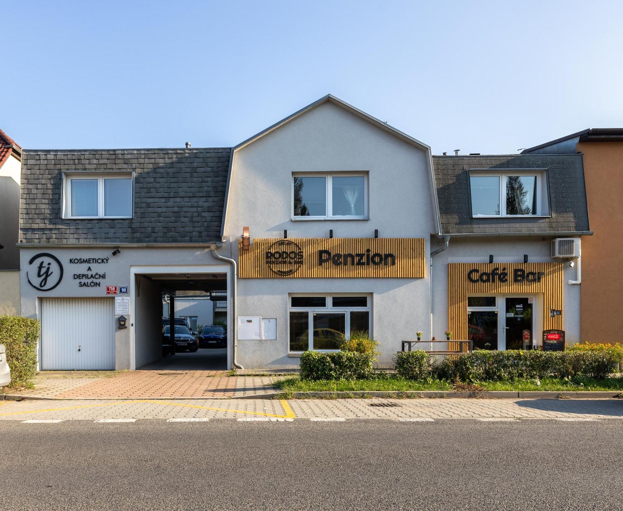 Penzion Rodos - Cafe Prag Dış mekan fotoğraf